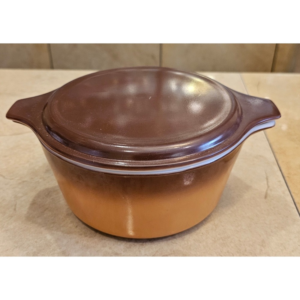 Vintage Pyrex Brown and Orange Ombre Casserole Dish with Lid 474B‎ 1.5 Quart